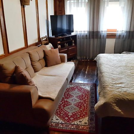 Kulla Dula Guesthouse Gjakova 외부 사진