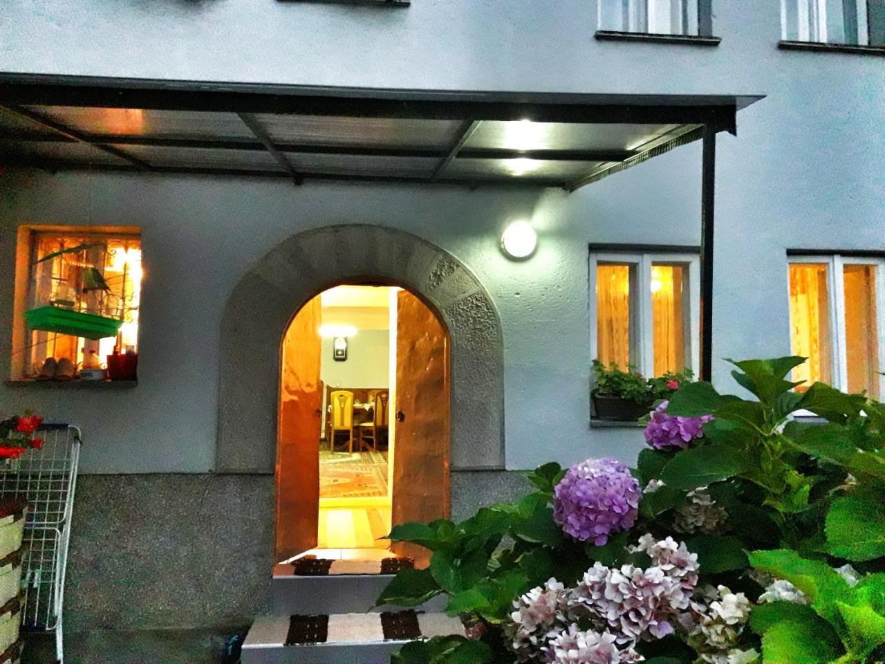 Kulla Dula Guesthouse Gjakova 외부 사진