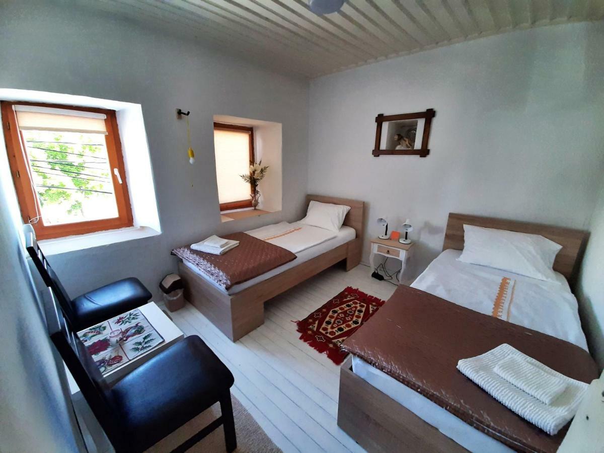 Kulla Dula Guesthouse Gjakova 외부 사진